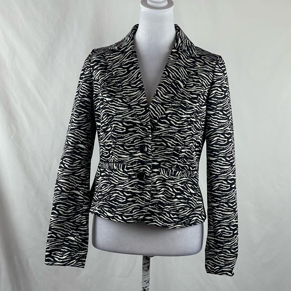 Sandro Black Cream Zebra Print Peplum Raincoat Jacket NWOT Size S EuroGirl - Picture 2 of 13